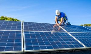 Installation et mise en production des panneaux solaires photovoltaïques à Village-Neuf